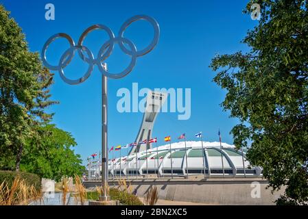 Montreal olympiastadion und olympische Ringe, Quebec, Kanada Stockfoto