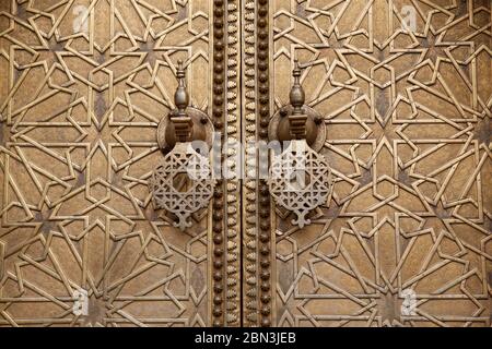 Königspalasttür, Fes, Marokko. Stockfoto