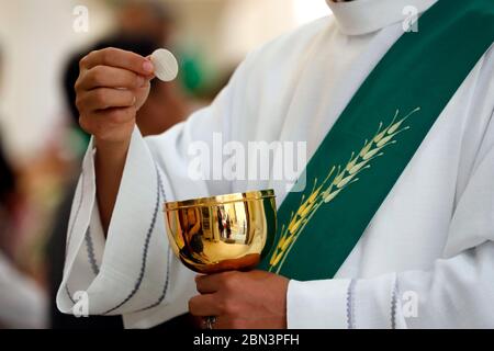 Katholische Kirche. Sonntagsmesse. Heilige Kommunion. Ho Chi Minh Stadt. Vietnam. Stockfoto