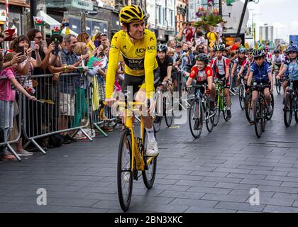 CARDIFF, GROSSBRITANNIEN. Tour De France-Champion Geraint Thomas wurde von zehntausenden Fans begrüßt, als er in die Geburtsstadt Cardiff zurückkehrte. Foto © Matthew Lofthouse - Freelance Photographer. 09/08/2018. Stockfoto