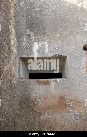 Kommandobunker in Zandvoorde, Belgien. Gut erhaltener deutscher Kommandobunker, der in der Schlacht am Ypern im Ersten Weltkrieg eingesetzt wurde. Stockfoto