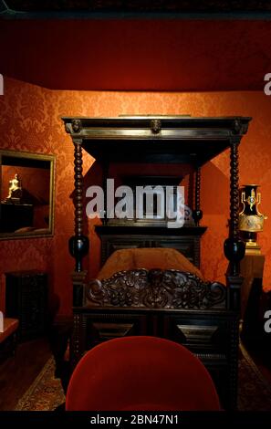 Victor Hugos Totenbett im Schlafzimmer des Maison de Victor Hugo auf dem Place des Vosges.Le Marais.Paris.Frankreich Stockfoto