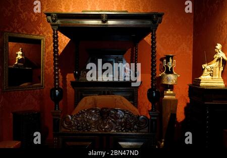 Victor Hugos Totenbett im Schlafzimmer des Maison de Victor Hugo auf dem Place des Vosges.Le Marais.Paris.Frankreich Stockfoto