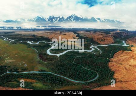 Kurai Steppe und Chuya Fluss Stockfoto