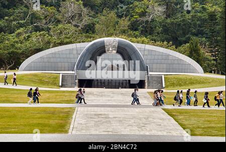 Präfektur Okinawa / Japan - 28. Februar 2018: Friedensdenkmalmuseum Okinawa Präfektur, das den Opfern der Schlacht von Okinawa im Pa Stockfoto