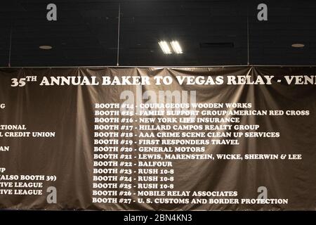 CBP nimmt am Baker to Vegas Law Enforcement Race Teil, bei dem Läufer in einer Teamarbeit das 120 Meilen Rennen in Baker California beginnen und der letzte Läufer in Las Vegas am 24. März 2019 endet. Stockfoto