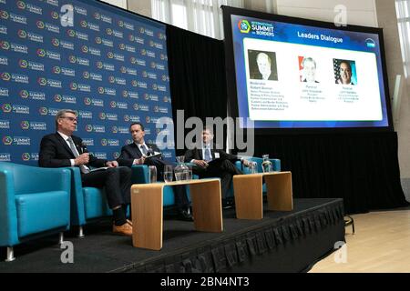 Am 21. Juli 2020 nahmen der amtierende CBP-Kommissar John Sanders und John Ossoswki, Präsident der kanadischen Border Services Agency, an einer Podiumsdiskussion auf dem Internationalen Grenzgipfel Teil, bei der es um die grenzüberschreitende Sicherheit und Zusammenarbeit ging. Stockfoto