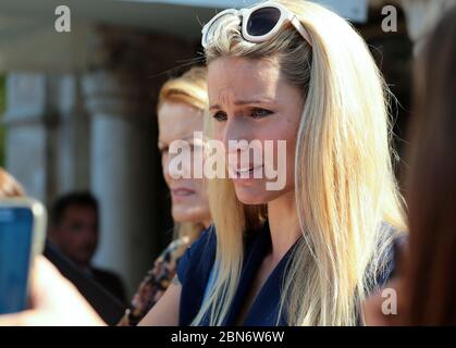 VENEDIG, ITALIEN - SEPTEMBER 07: Michelle Hunziker wird am 6. Tag des 72. Filmfestivals in Venedig am 7. September 2015 zu sehen sein Stockfoto