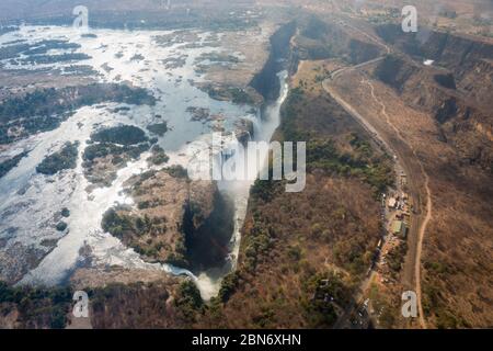 Victoria Falls Wasserfall aus der Luft gesehen. Stockfoto