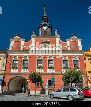 Stara Radnice (Altes Rathaus, 1861) in Chrudim, Böhmen, Tschechische Republik, Mitteleuropa Stockfoto