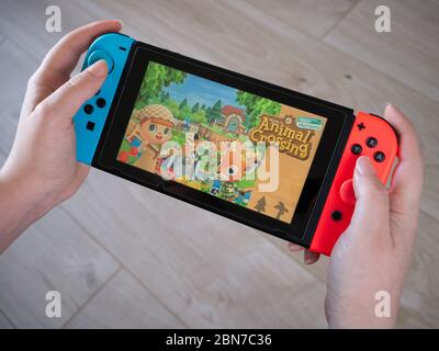 Mai 2020, Großbritannien: Nintendo-Switch-Tier überquert neue Horizonte Handheld-Konsole Stockfoto