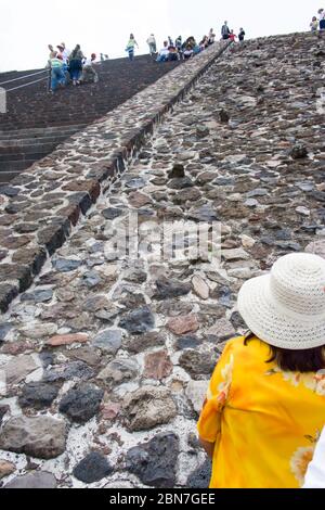 Teotihuacán, Staat Mexiko, Mexiko - Pyramide der Sonne und des Mondes Stockfoto