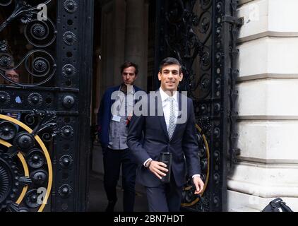 London, Großbritannien. Mai 2020. Schatzkanzler Rishi Sunak kommt in der Downing Street an. Quelle: Mark Thomas/Alamy Live News Stockfoto
