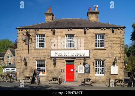 Großbritannien, West Yorkshire, Wakefield, Newmillerdam, Newmiller Dam, das Fox and Hounds Public House Stockfoto