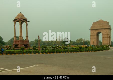 Leere Amar Jawan Jyoti und India Gate National war Memorial in Delhi Stockfoto