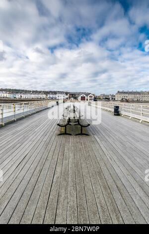 Beaumaris Pier auf Anglesey North Wales Stockfoto