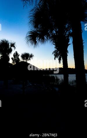 Beach Cabana's bei Sonnenuntergang in Orlando, Florida Stockfoto