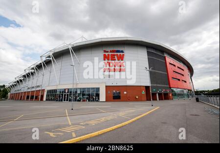 Ein allgemeiner Überblick über das AESSEAL New York Stadium, das Heimat des Rotherham United Fußballclubs ist, der derzeit in einer automatischen Promotion-Position für League One ist. Stockfoto