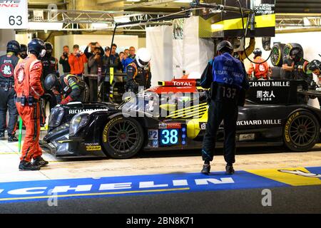 Le Mans / Frankreich - Juni 15-16 2019: 24 Stunden von Le Mans, Jackie Chan DC Racing Team , TOreca 07 LMP2 bei Boxenstopp, Rennen der 24 Stunden von Le Mans - F Stockfoto