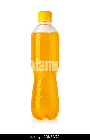 Gelbe Energy Drink Soda Flasche vor einem Hintergrund mit Clipping-Pfad Stockfoto