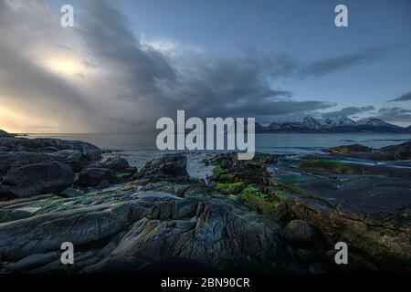 Gedreht in Myrland auf der Insel Flakstad, Lofoten. Stockfoto