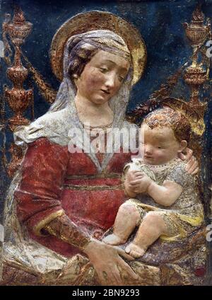 Jungfrau und Kind 15. Jahrhundert Werkstatt Antonio ROSSELLINO Settignano, 1427 - Florenz, 1479, Italien, Italienisch Stockfoto