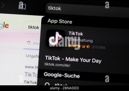 TikTok App im Apple App Store, soziales Netzwerk, App-Symbol, iPhone, iOS, Smartphone, Display, Nahaufnahme Stockfoto