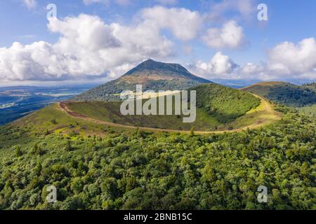 Frankreich, Puy de Dome, Volcans d’Auvergne Regional Natural Park, Chaine des Puys als Weltkulturerbe der UNESCO, Orcines, Vulkan Puy Pariou Krater Stockfoto