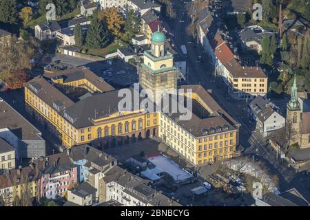 , Stadtzentrum von Witten mit Rathaus, Kirche Marienkirche und Krankenhaus Marienkrankenhaus, 22.11.2017, Luftaufnahme, Deutschland, Nordrhein-Westfalen, Ruhrgebiet, Witten Stockfoto