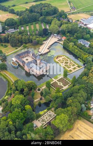 Romantisches Parkhotel und Wasserschloss Anholt, 08/01/2019, Luftaufnahme, Deutschland, Nordrhein-Westfalen, Niederrhein, Isselburg Stockfoto