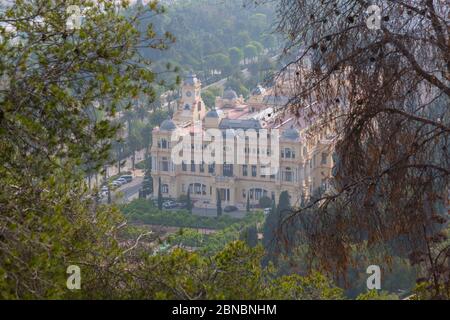 Blick auf den Rathauspalast/Ayuntamiento vom Gipfel des Gibralfaro, Malaga, Costa Del Sol, Andalusien, Spanien, Stockfoto