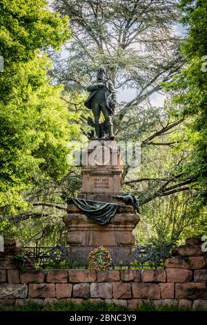 Meran, Italien - 5. Mai 2020 - Andreas Hofer Denkmal vor dem Bahnhof Meran, Südtirol Stockfoto