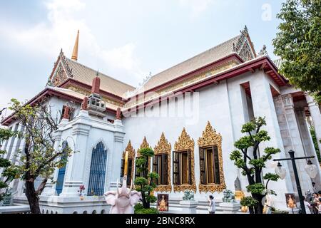 Name dieses Tempels Wat Bowonniwet Vihara Tempel der Tempel ist berühmt für seine großen goldenen Chedi oder Kuppel Stockfoto