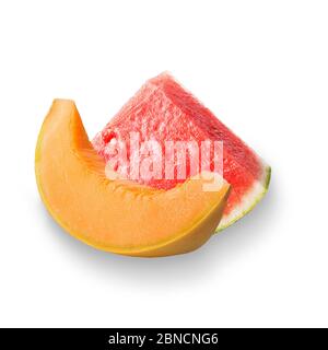 Wassermelone und Melone Früchte isoliert auf weißem Hintergrund mit geringer Tiefenschärfe Stockfoto