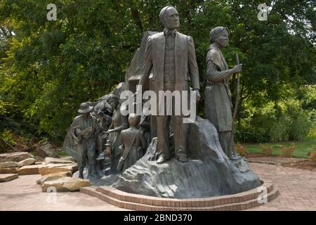 Unterirdische Eisenbahn Skulptur Battle Creek Michigan Stockfoto