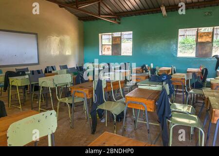 Schulzimmer für Sekundarschüler in Kenia Stockfoto