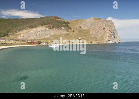 Klippen auf Olchon Insel am Baikalsee in Ostsibirien - Russland Stockfoto