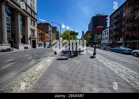 New York, NJ/USA – 13. Mai 2020 :LT. Petrosino Square in Soho ist ruhig wegen der gesundheitlichen Risiken von COVID-19. Quelle: Gordon Donovan/Alamy Live News Stockfoto