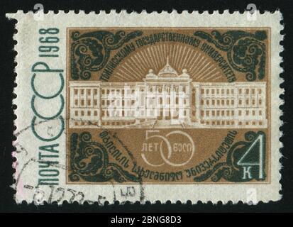 RUSSLAND - UM 1968: Briefmarke gedruckt von Russland, zeigt Tiflis State University, Georgien, um 1968. Stockfoto