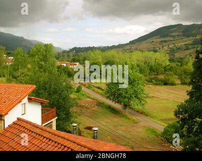 Querformat. San Vicente de Toranzo, Kantabrien, Spanien. Stockfoto