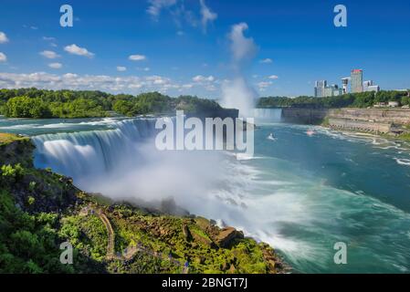 Niagara Fälle am Morgen, lange Belichtung Stockfoto