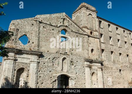 Mittelalterliche Kirchenruinen in Squillace, Kalabrien, Italien Stockfoto