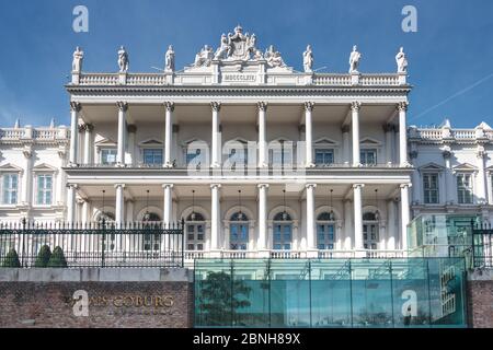 Palais Coburg, auch Palais Saxe-Coburg genannt, war im Besitz der Kohly-Filiale der Sachsen-Coburg und Gotha Stockfoto