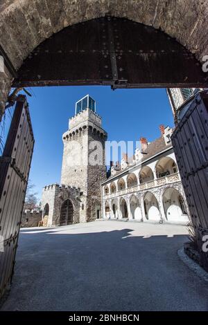 Schloss Rothschild in Waidhofen an der Ybbs im Frühling, Mostviertel, Niederösterreich, Österreich Stockfoto