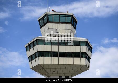 Berlin, Deutschland. Mai 2020. Turm am Flughafen Tegel. Quelle: Britta Pedersen/dpa-Zentralbild/dpa/Alamy Live News Stockfoto