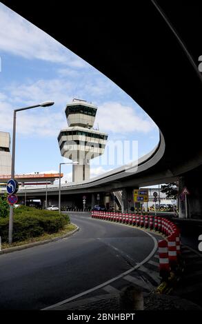 Berlin, Deutschland. Mai 2020. Turm am Flughafen Tegel. Quelle: Britta Pedersen/dpa-Zentralbild/dpa/Alamy Live News Stockfoto
