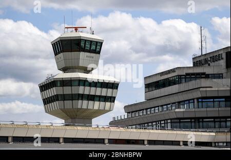 Berlin, Deutschland. Mai 2020. Turm am Flughafen Tegel. Quelle: Britta Pedersen/dpa-Zentralbild/dpa/Alamy Live News Stockfoto