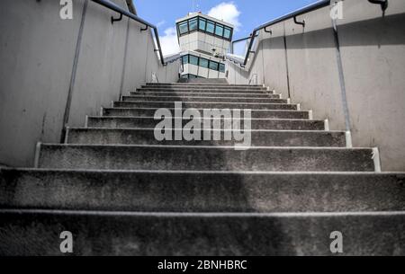Berlin, Deutschland. Mai 2020. Turm am Flughafen Tegel. Quelle: Britta Pedersen/dpa-Zentralbild/dpa/Alamy Live News Stockfoto