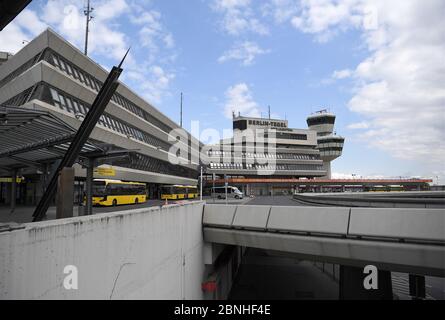 Berlin, Deutschland. Mai 2020. Der Flughafen Berlin-Tegel mit dem Turm. Quelle: Britta Pedersen/dpa-Zentralbild/ZB/dpa/Alamy Live News Stockfoto