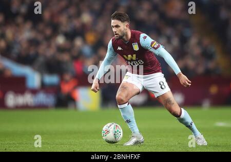 Henri Lansbury von Aston Villa während des Carabao Cup, dem vierten Spiel der Runde im Villa Park, Birmingham. Stockfoto